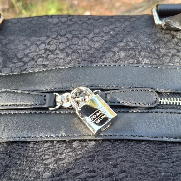 VTG Coach XL Signature Black Duffle Carry On Travel Weekender Bag & Toiletry Bag - Picture 9 of 16